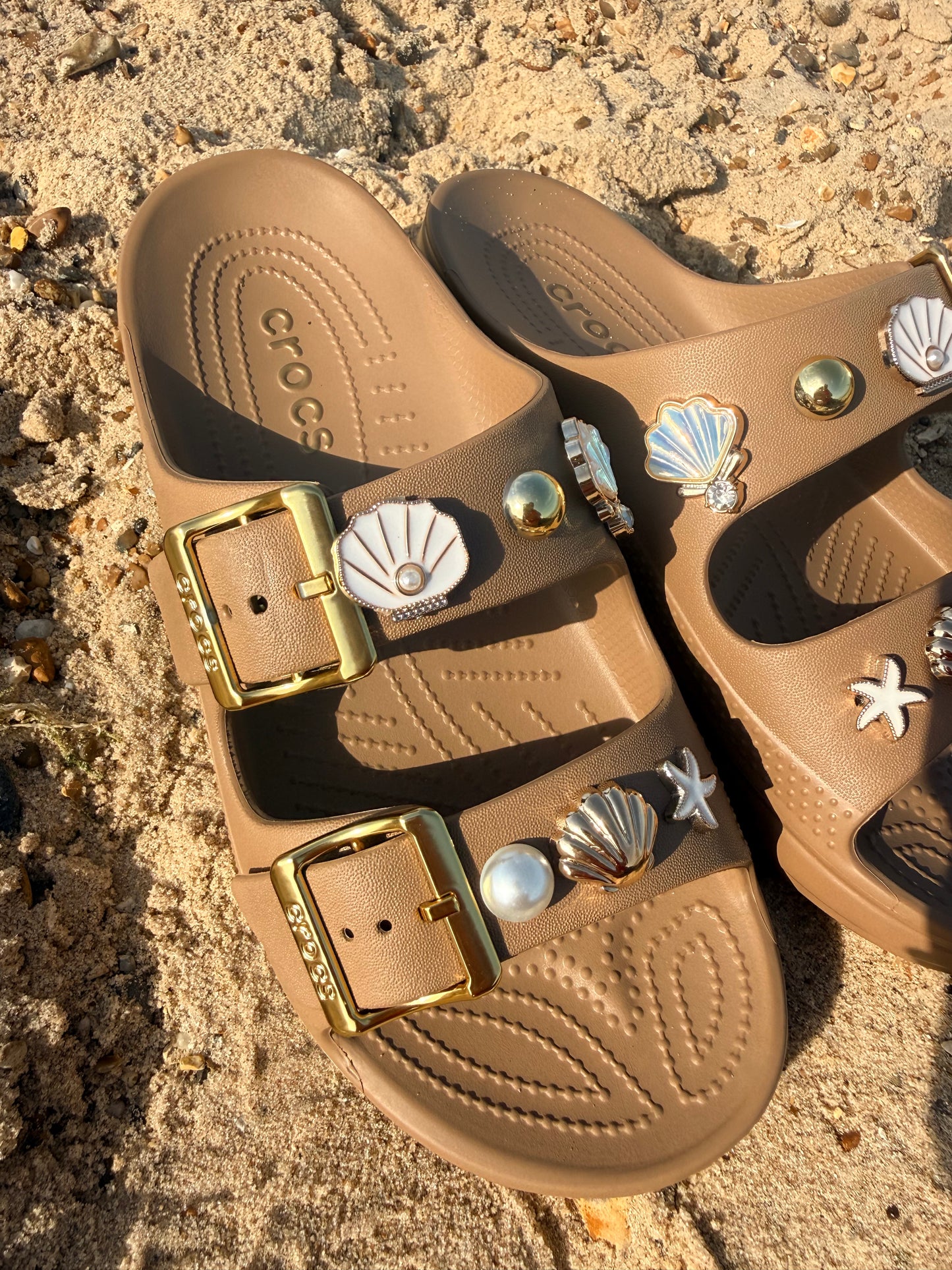 Gold shell set