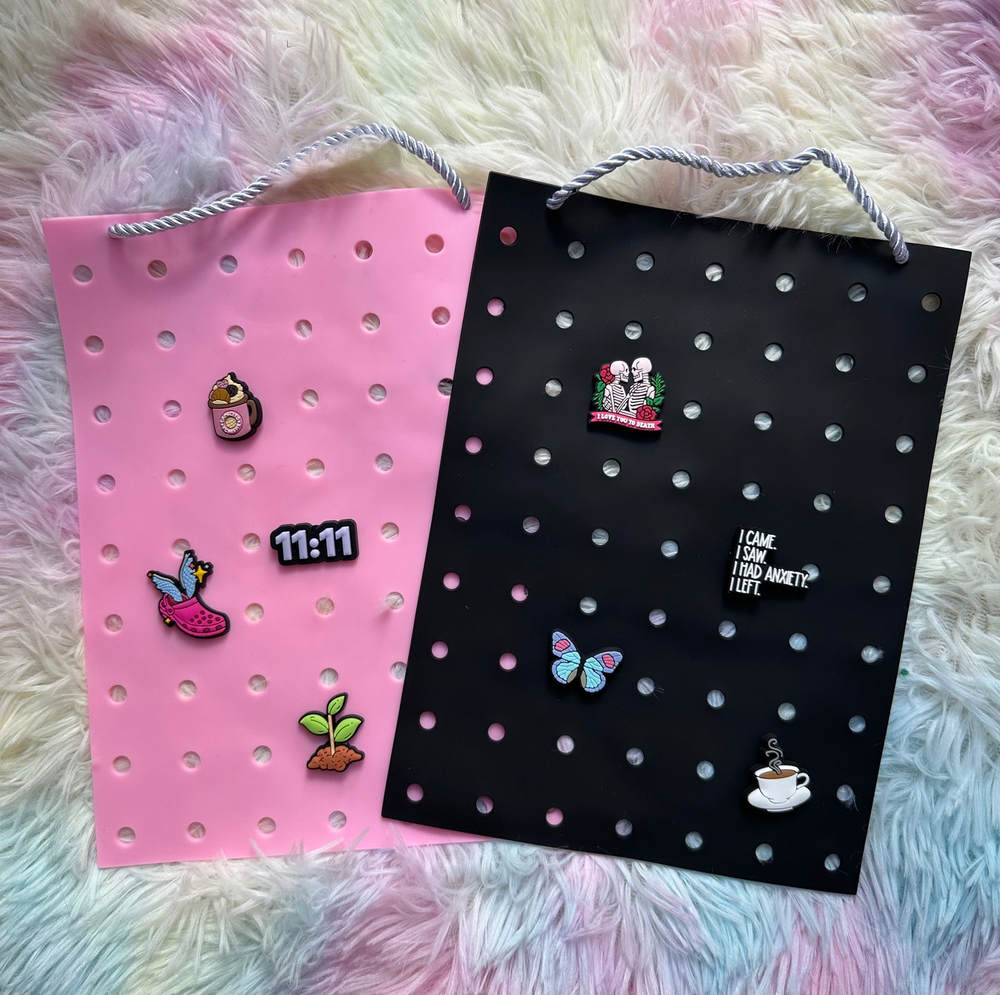 Croc charm storage mat