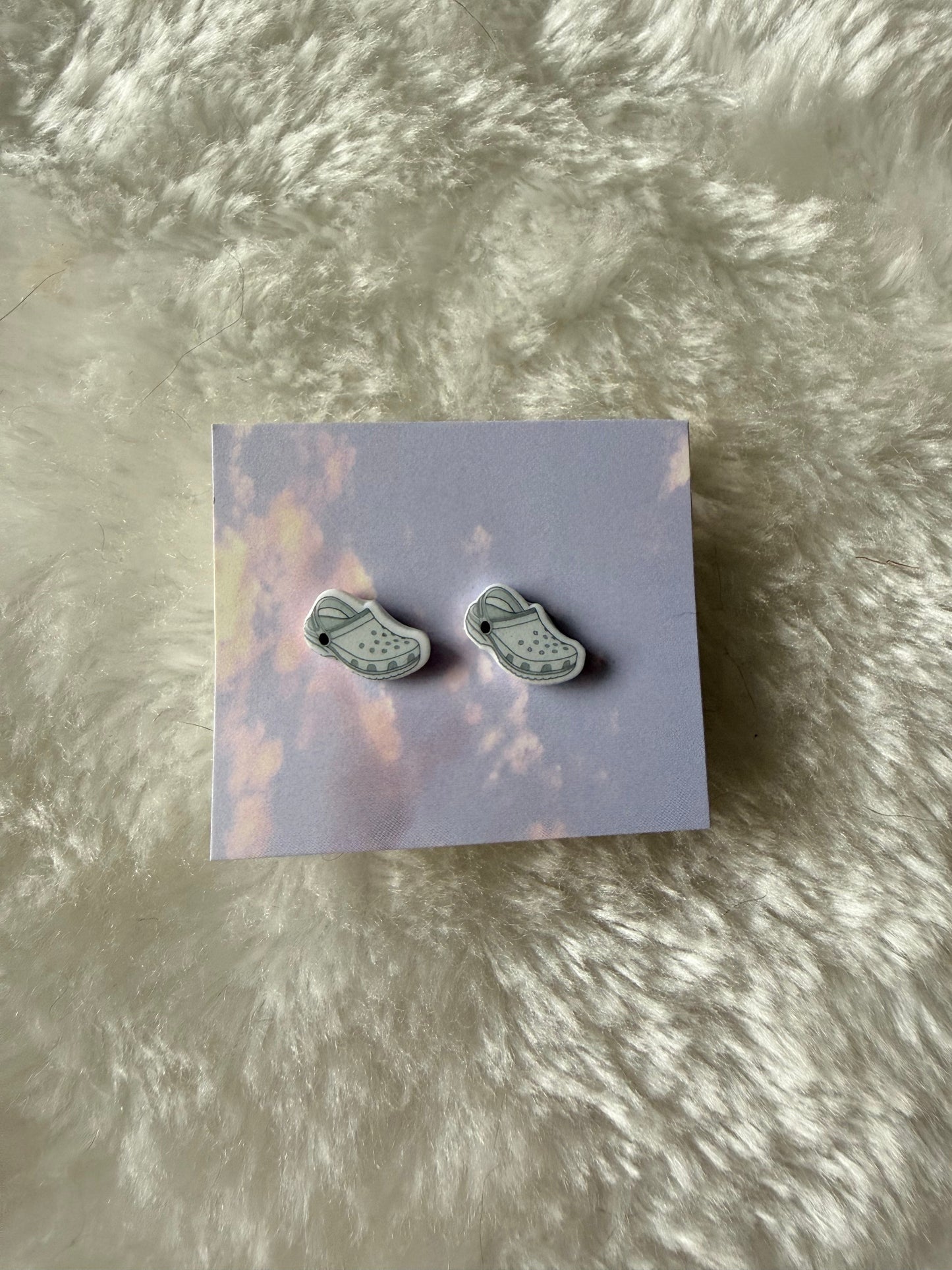 π FREE Croc stud earrings (100% off)