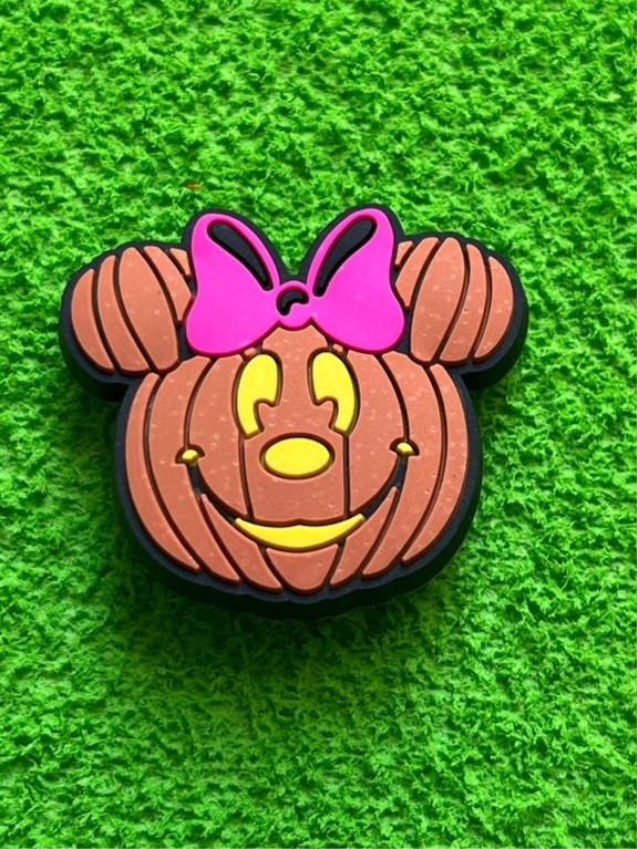 Minnie pumpkin