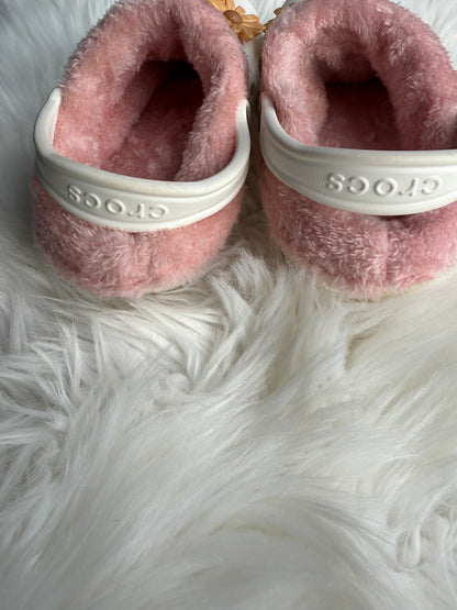 Furry croc liners