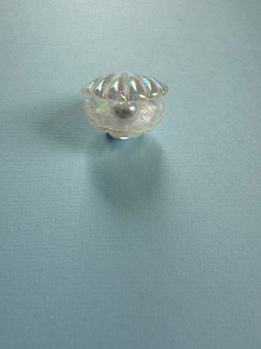 Pearl shell